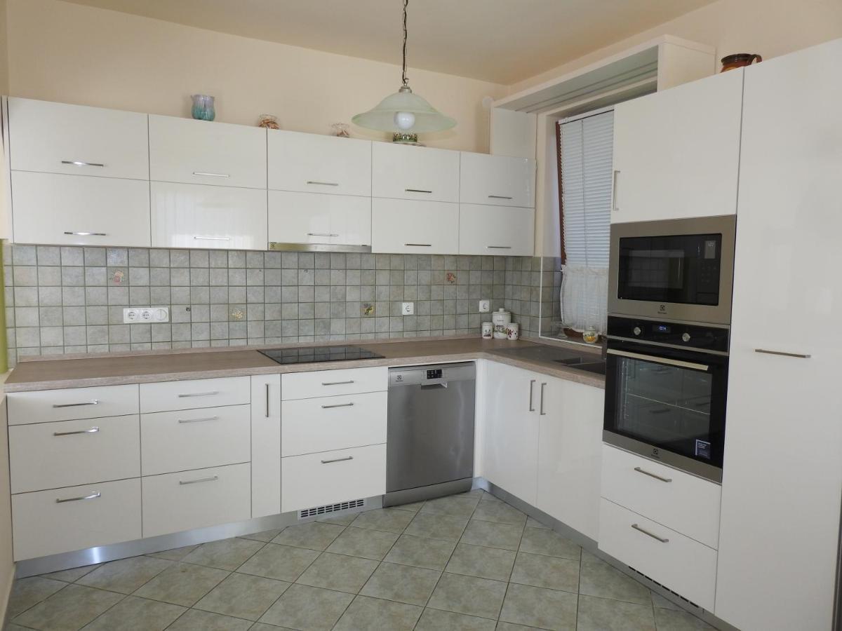 Petra Apartmanhaz Бадачоньтомай Экстерьер фото